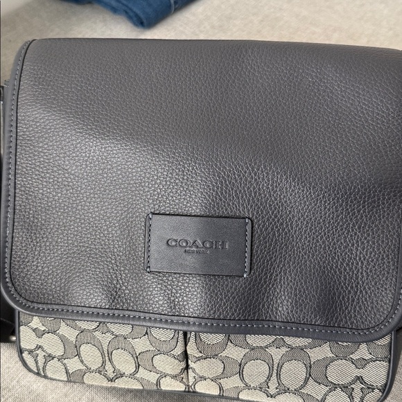 Coach Navy and Gray Signature men’s messenger bag Crossbody - Picture 7 of 9